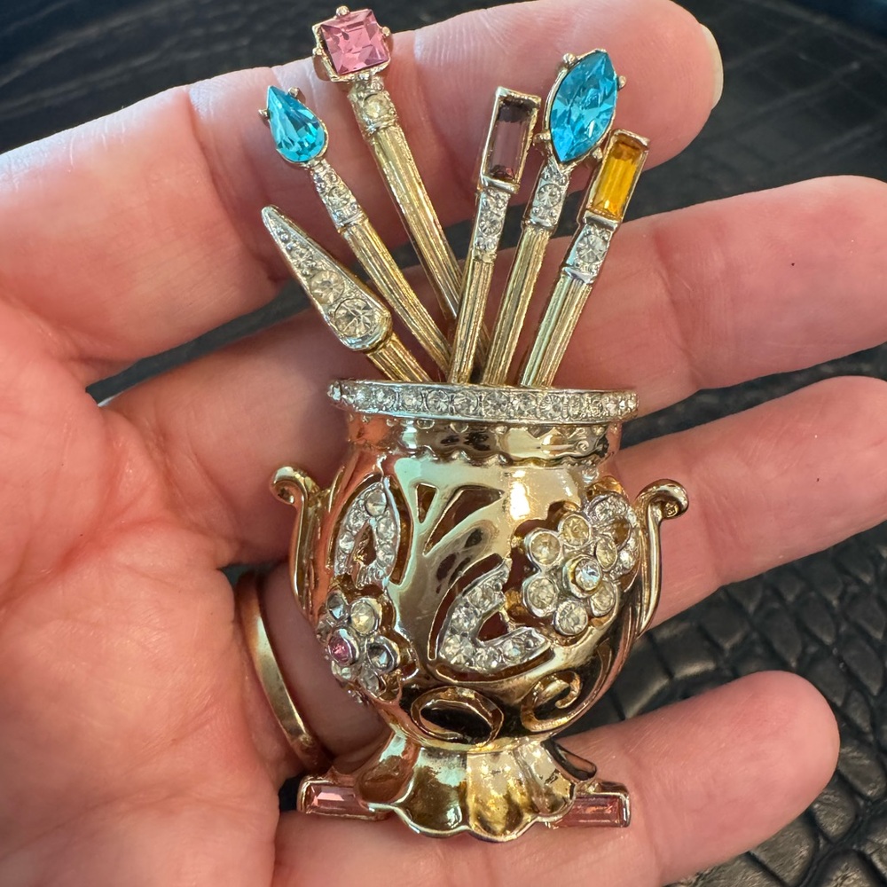 Multicolor Stone Brooch